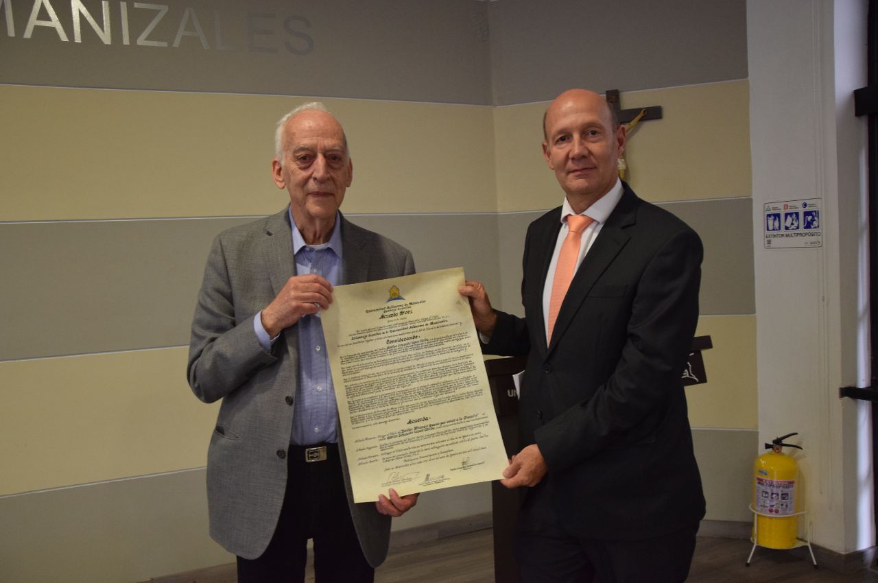 Carlos Eduardo Vasco Uribe en la UAM- Doctorado Honoris Causa