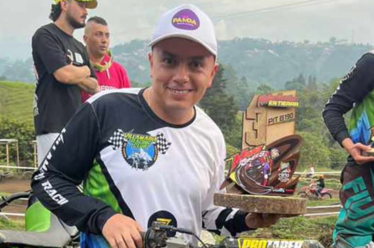 Docente UAM ocupó el tercer lugar en válida de motocross