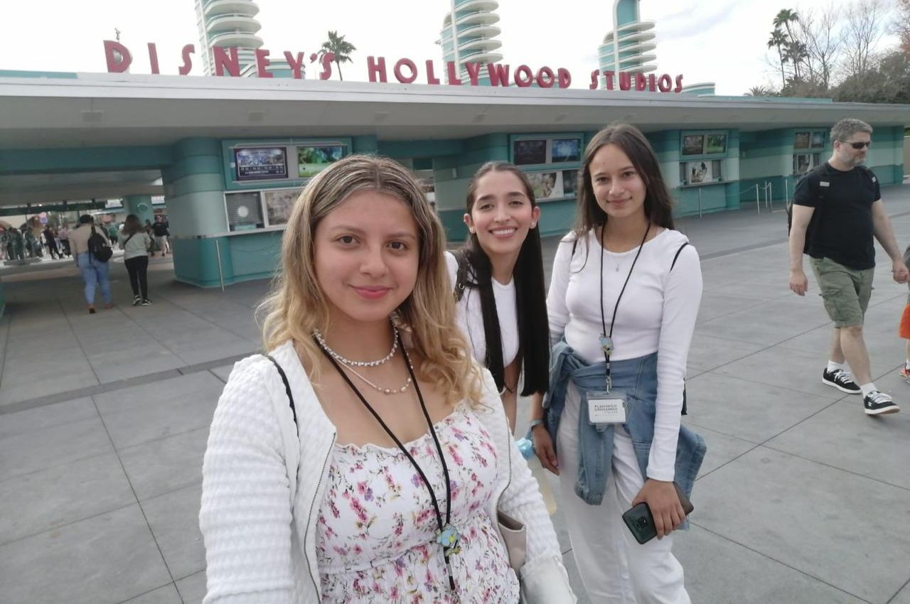 Disney recibe a estudiantes UAM: Tres jóvenes viven una experiencia única.