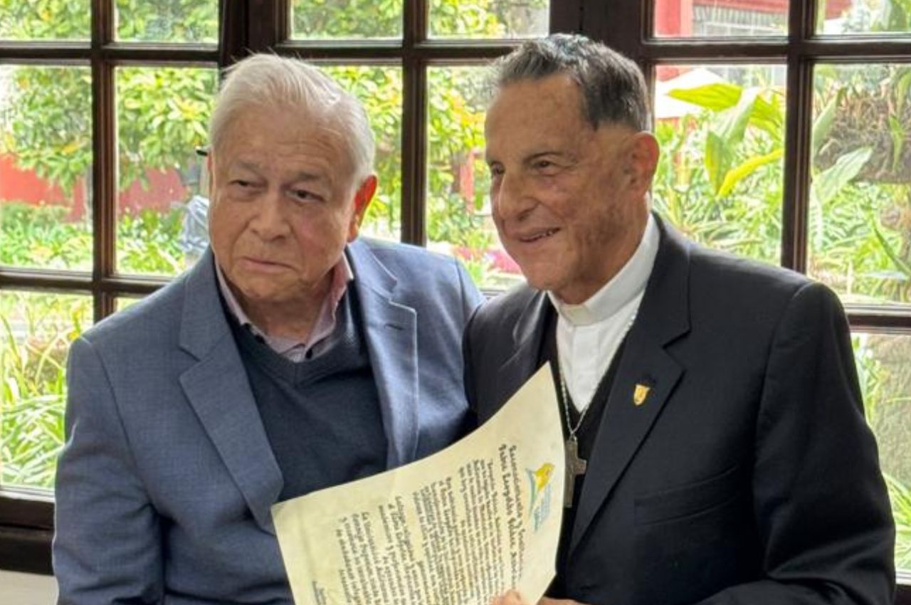 Reconocimiento al Pbro. Leopoldo Peláez Arbeláez 