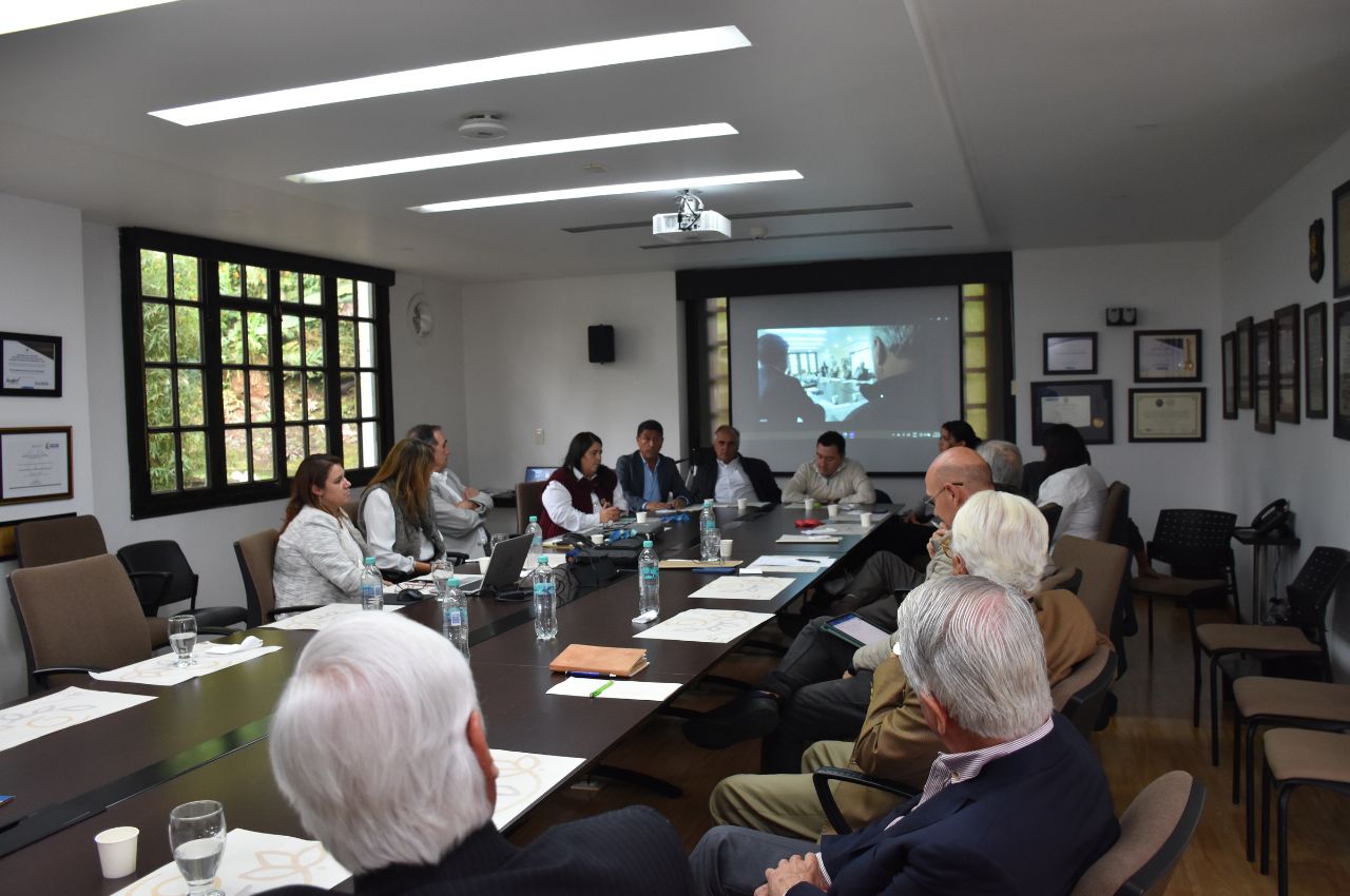 Integrantes del consejo superior UAM se reúnen