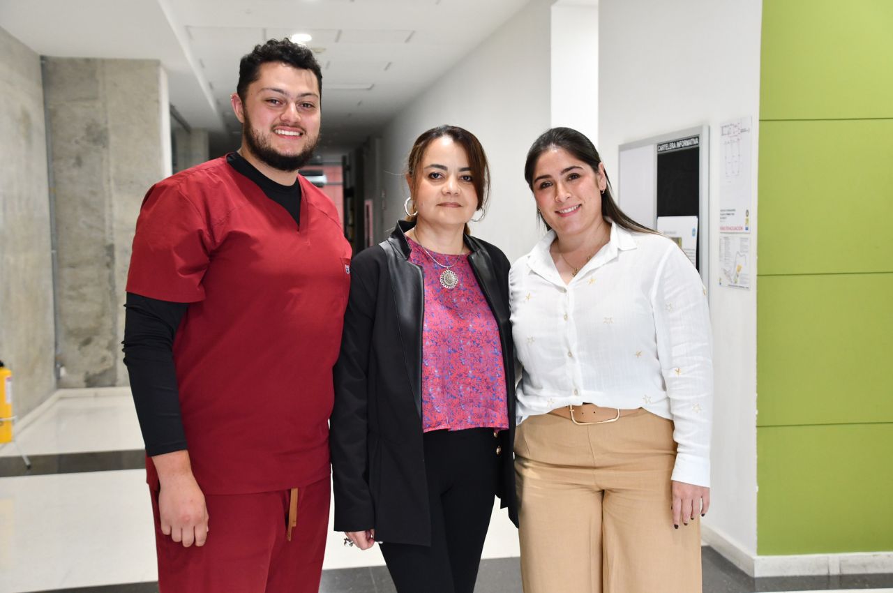 Estudiantes de Maestría en Neurorehabilitación UAM con su coordinadora