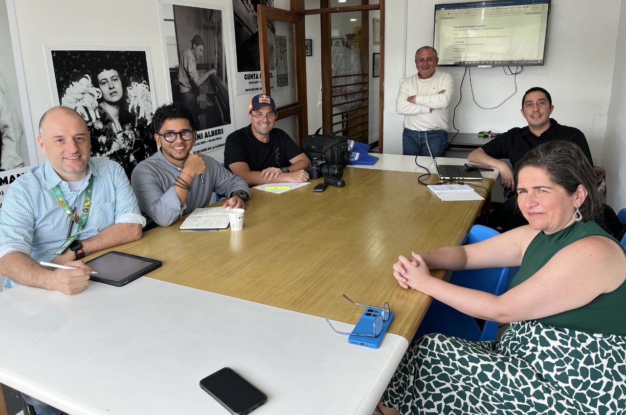 Diseño Industrial UAM fortalece lazos académicos con la Universidad Católica de Pereira Docentes y coordinadores de Diseño Industrial de la UAM y la UCP