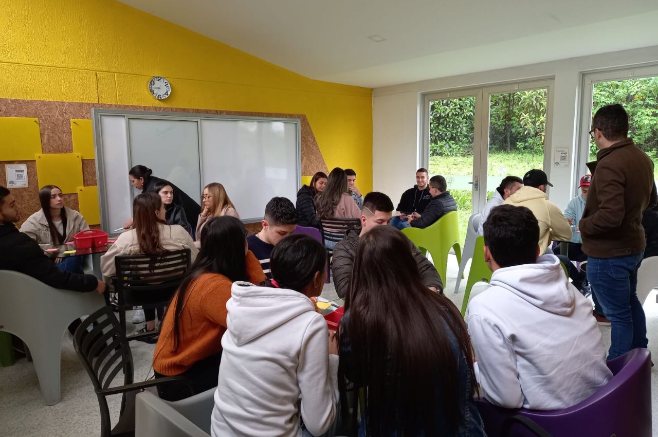 Estudiantes UAM visitan Neurocity 