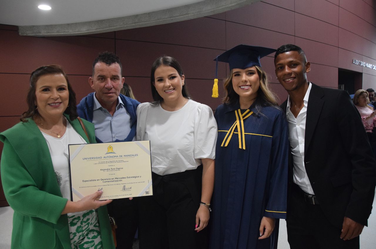 Familia graduada UAM