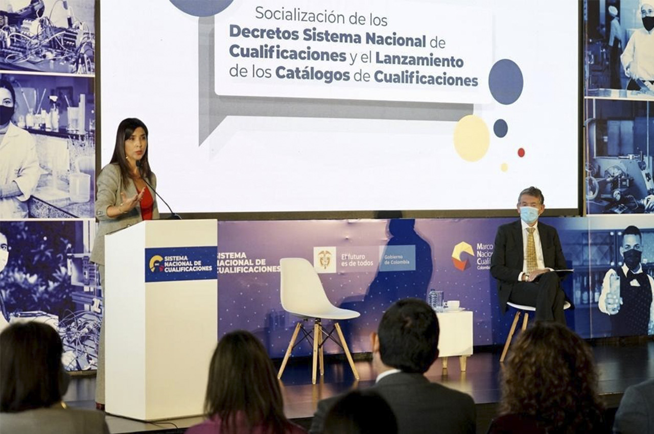 Ministra de Educación de Colombia, María Victoria Angulo. 
