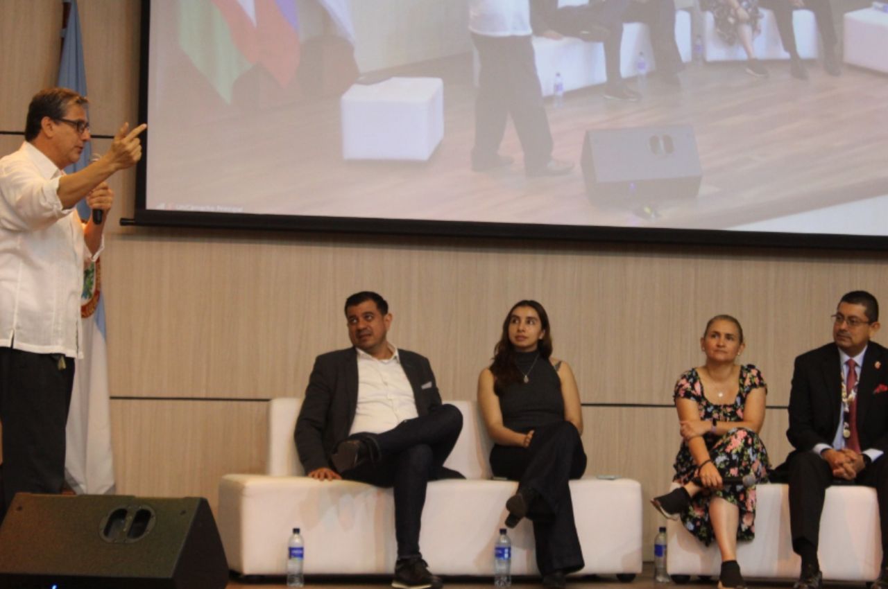 La docente Universidad Autónoma de Manizales habló de innovación y emprendimiento en Unicamacho.