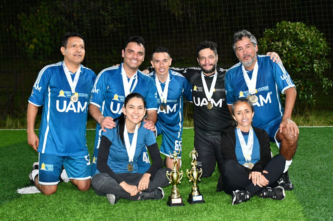 Equipo campeón del torneo interno: Departamento Movimiento Humano- Alianza Lima