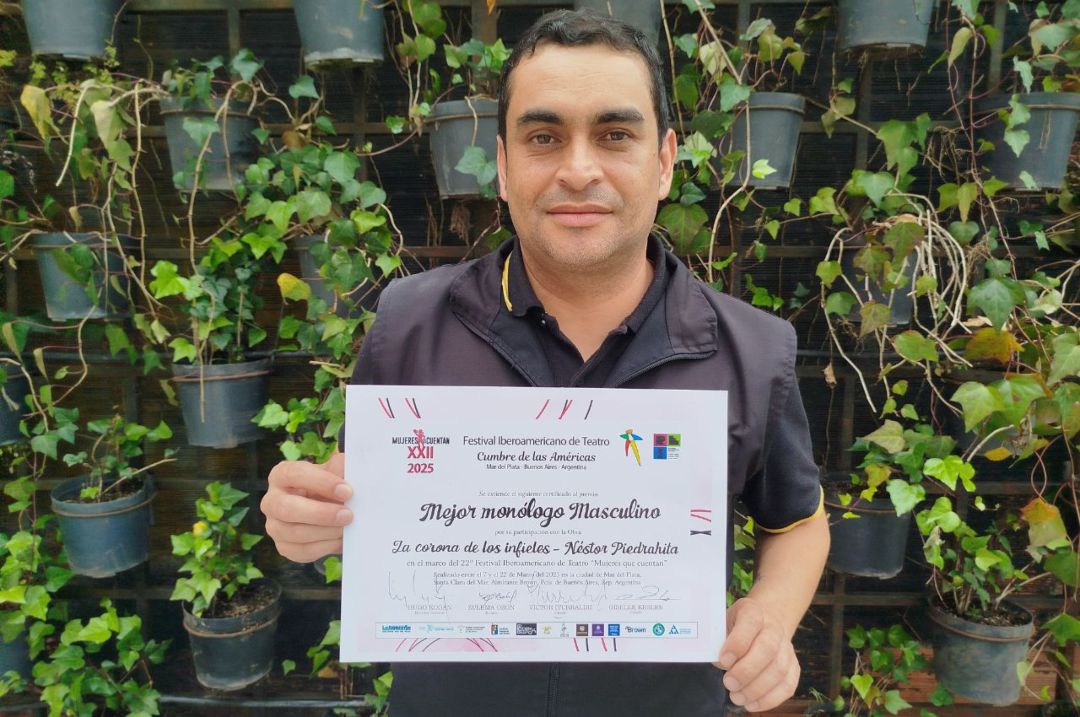 nestor-piedrahita-homenajeado-uam-día-internacional-del-teatro