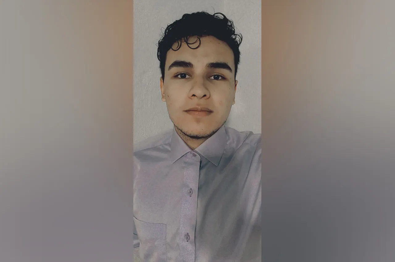 ​​​​​​​Anderson García Araujo, graduado de Ingeniería Electrónica