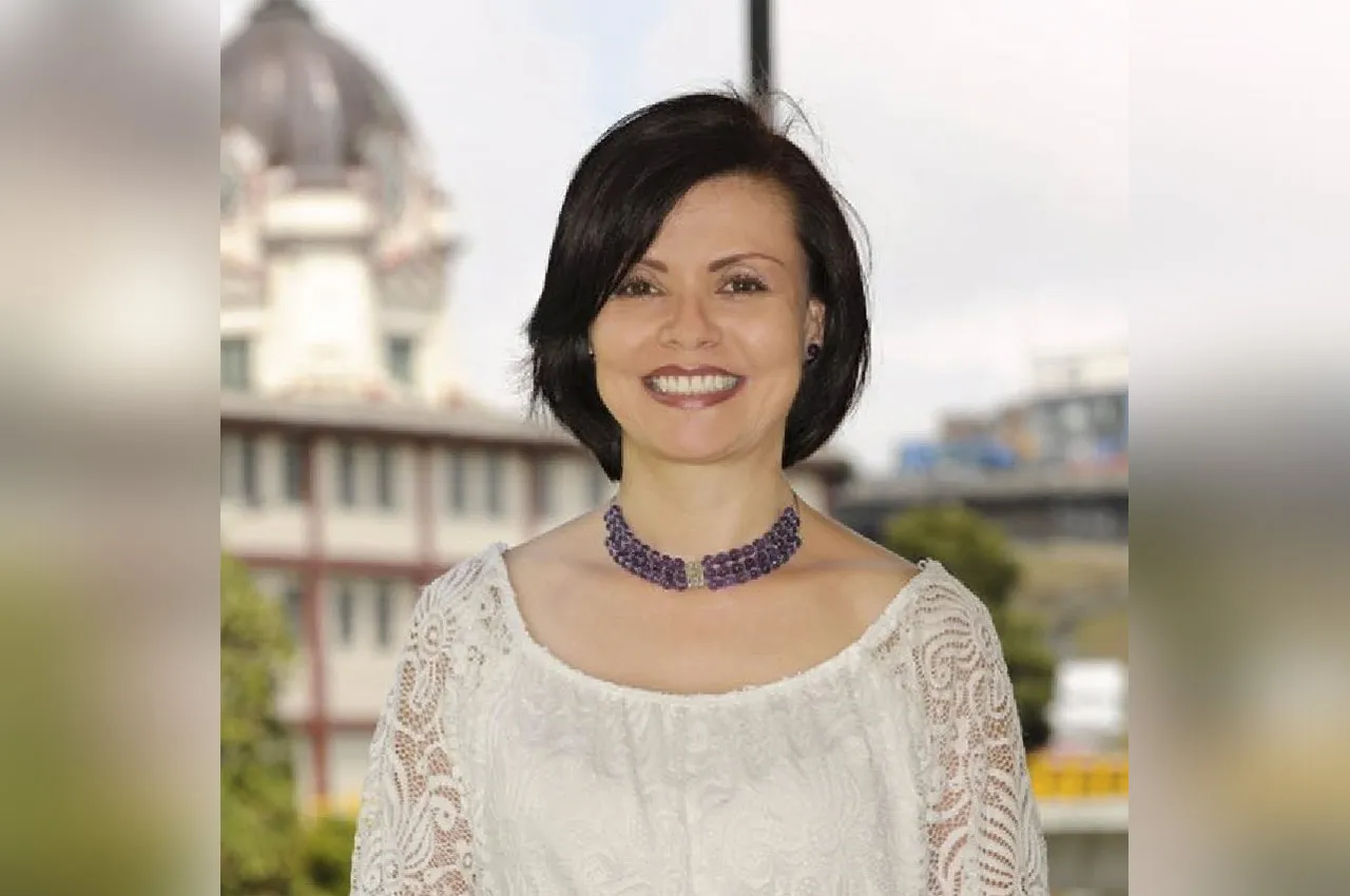 Adriana Marcela López Macías, odontóloga y docente UAM 