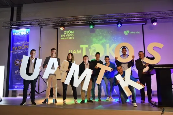 Personas invitadas a UAM Toks