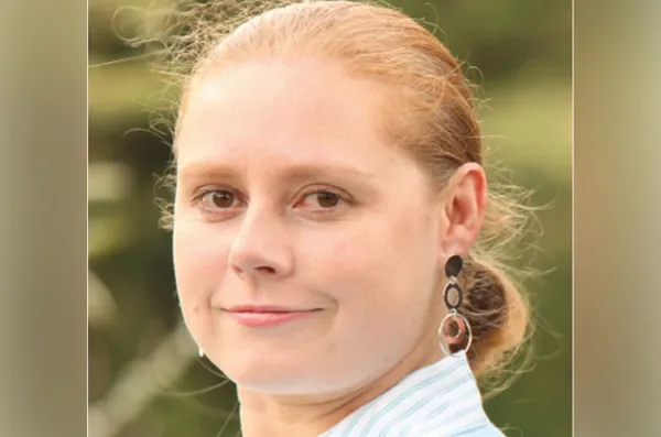 profesora Steffany Fischer Morales
