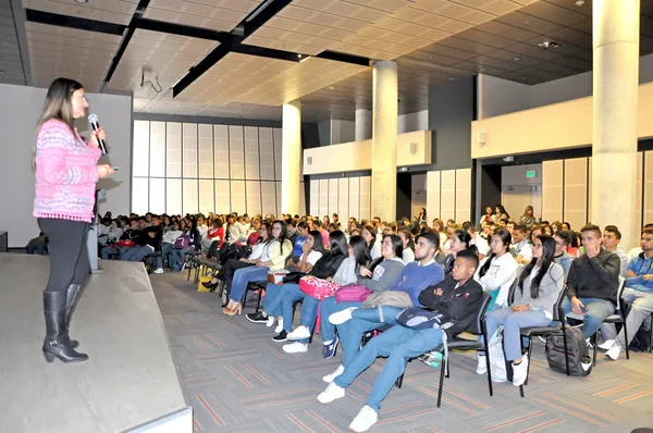 Presentación Laboratorio de Movimiento a los estudiantes del programa de fisioterapia UAM
