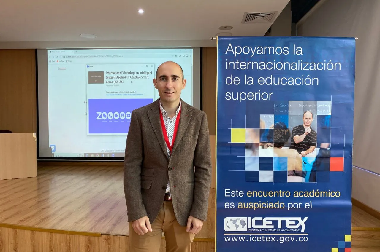 Profesor internacional profundiza sobre Ciudades Inteligentes sostenibles