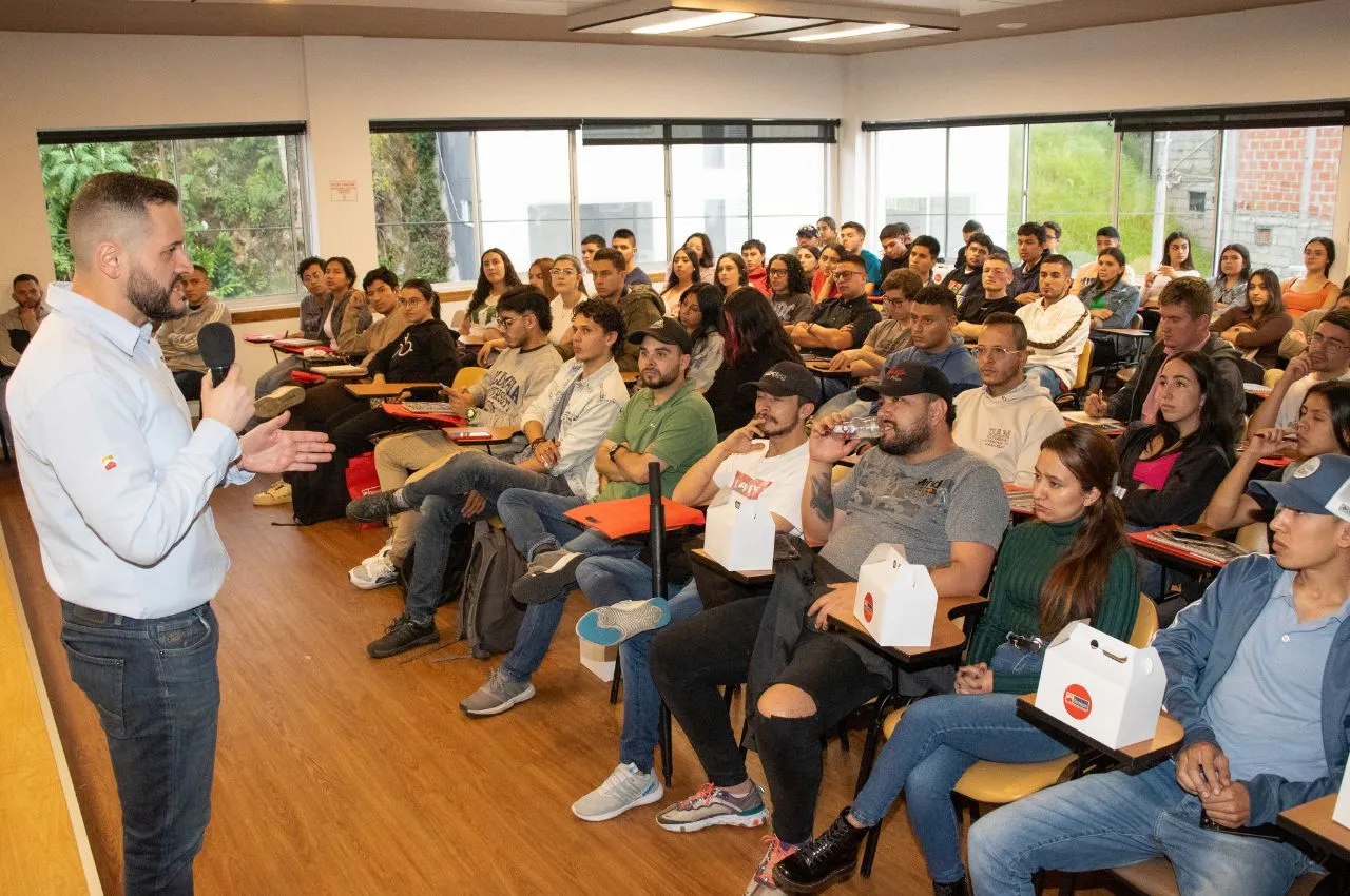 Ternium en la U: “De la Industria a la Universidad Autónoma de Manizales”.