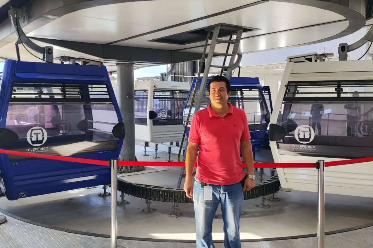 Graduado UAM lidera proyectos de transporte por cable en Santo Domingo y Ecuador.