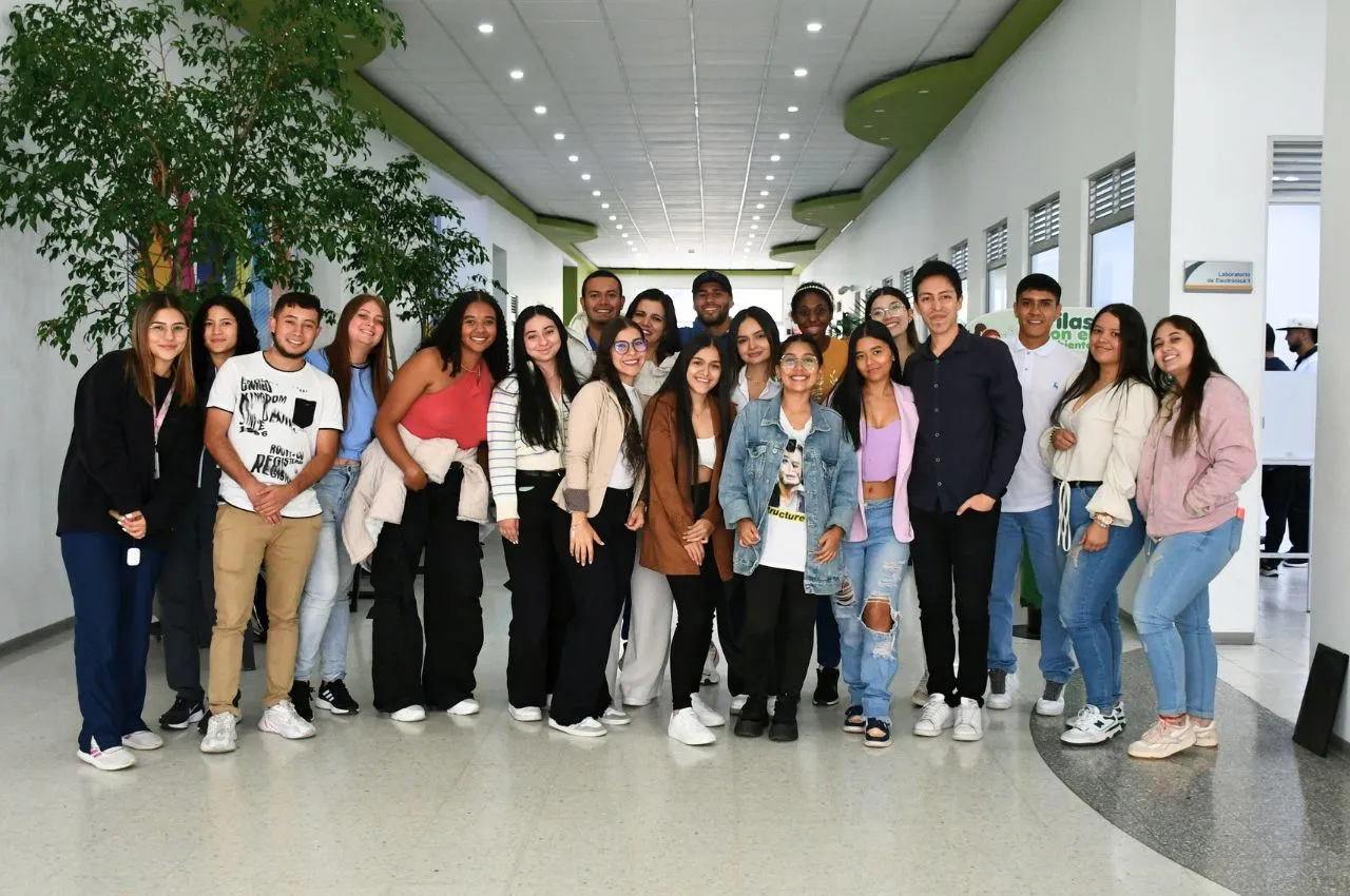 Exposición de Dibujo y Pintura le da color al fin de semestre en la UAM
