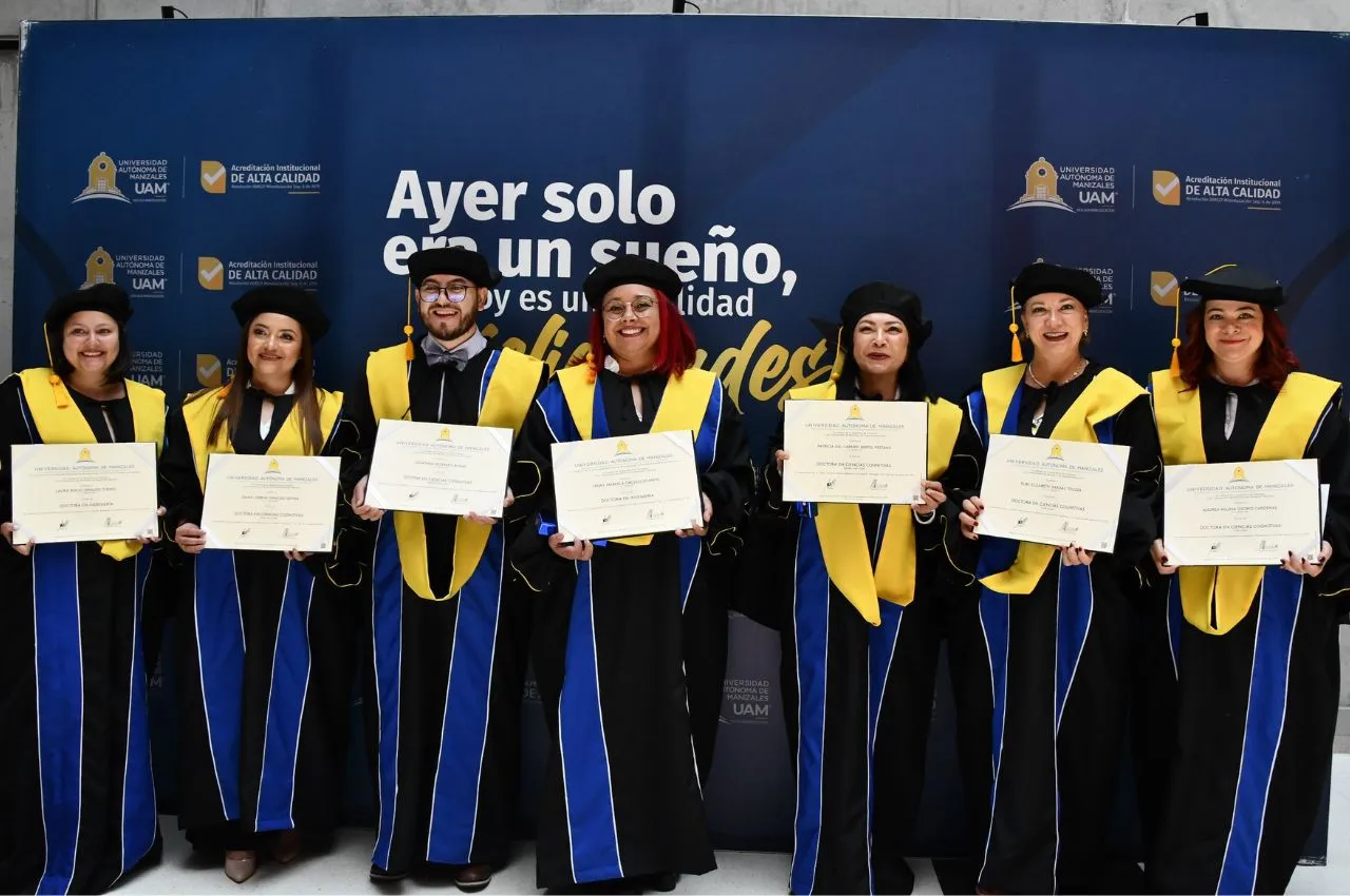 Graduación de Doctorado en Ciencias Cognitivas e Ingeniería en la UAM