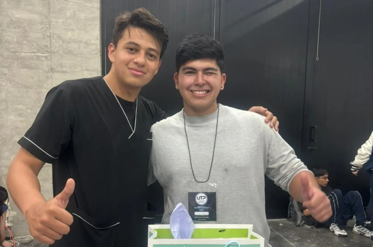 Estudiantes ganadores del Reto Explota Globos 2025