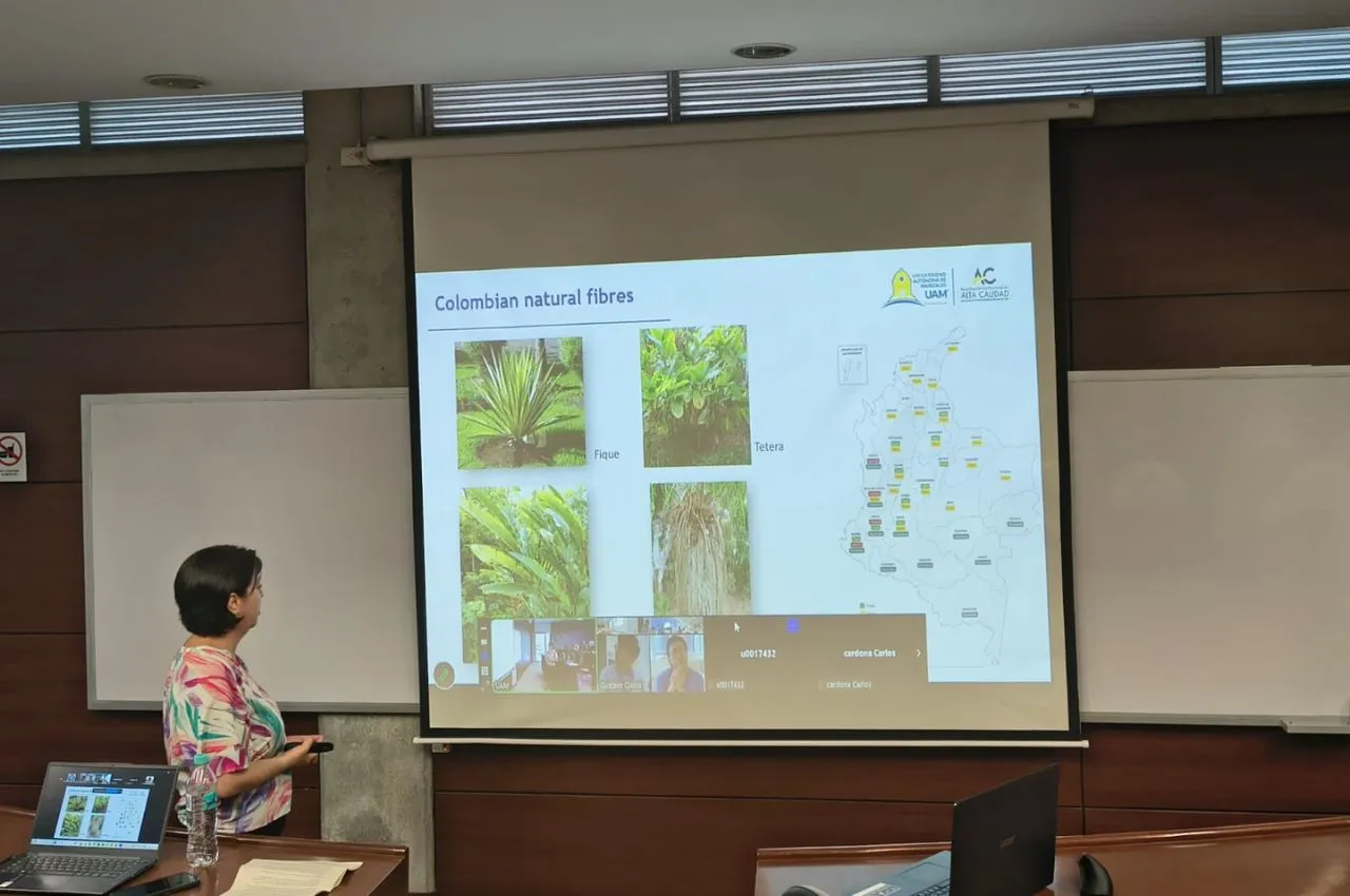 Investigadora UAM y su investigación sobre fibras naturales colombianas